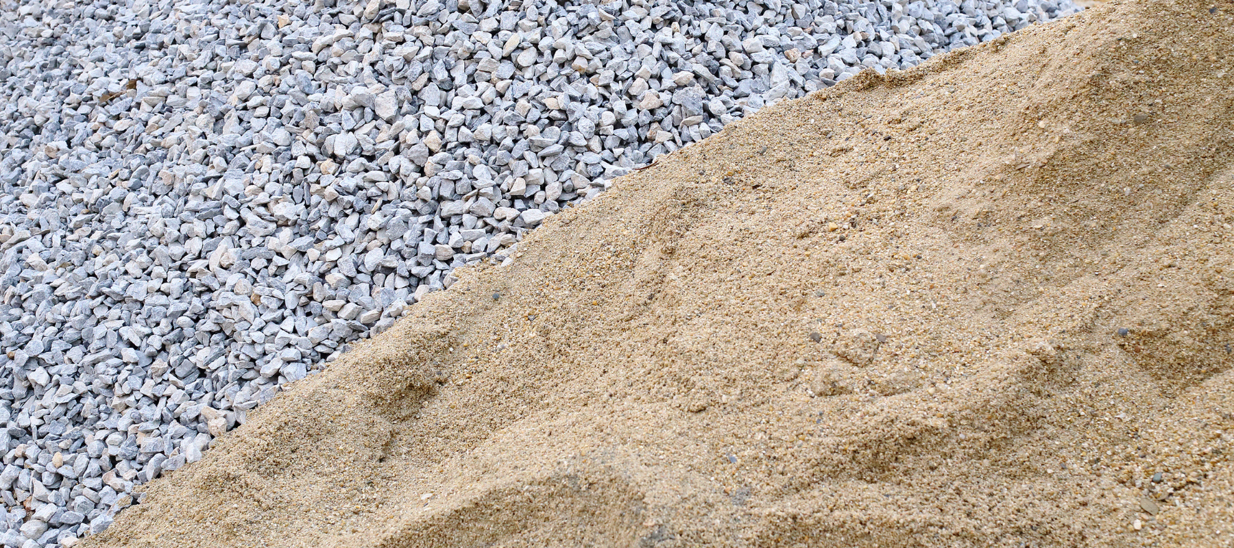 Bulk materials, sand and gravel.